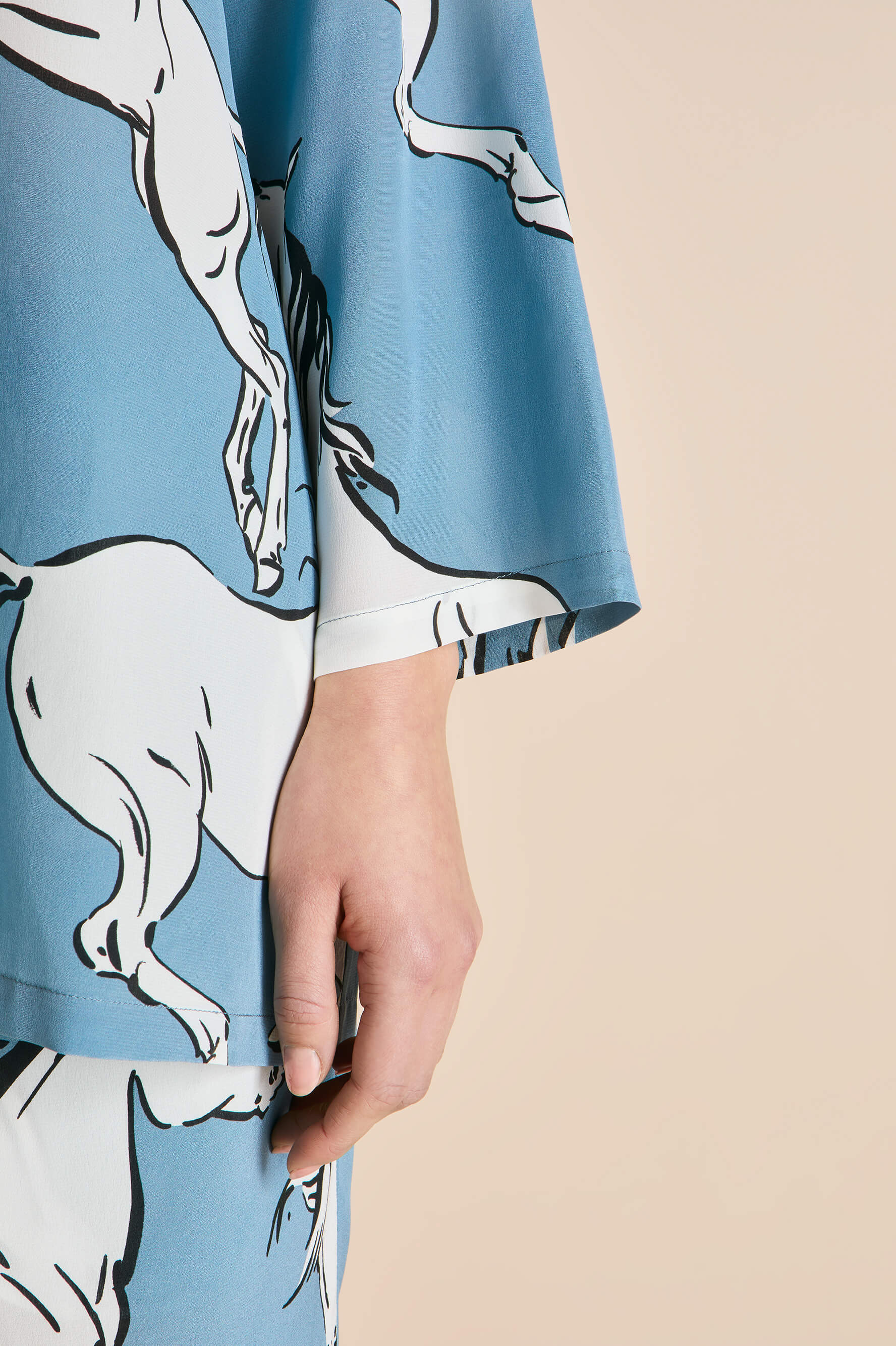 Spring and summer blue horse print mulberry silk pajamas home wear suit silk